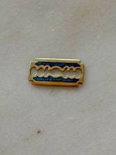 Load image into Gallery viewer, Vintage 18k Yellow Gold Blue Enamel Razor
