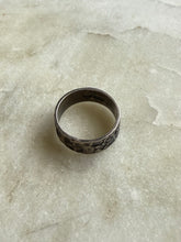 Load image into Gallery viewer, Floral Sterling Silver Ring
