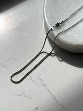 Load image into Gallery viewer, Vintage Sterling Silver Chain 16.25”
