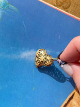 Load image into Gallery viewer, Cutout Heart 14k Gold Pendant
