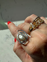 Load image into Gallery viewer, Pearl Sterling Silver Ring Size 6.25

