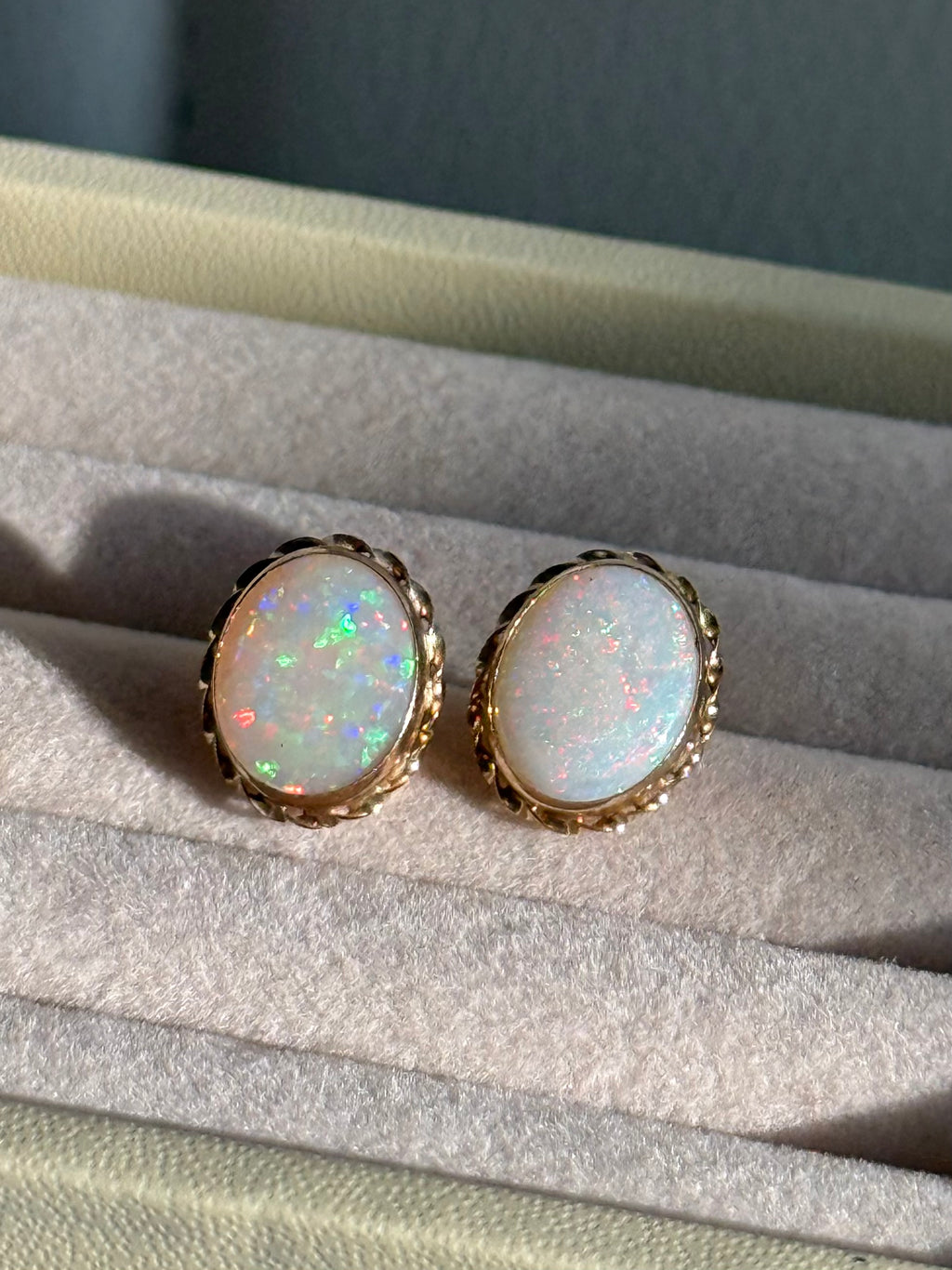 Vintage 14k Gold Opal Earrings