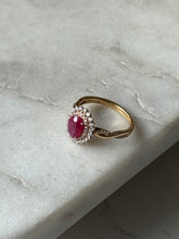 Load image into Gallery viewer, Designer Iliana 18k Gold Diamond &amp; Ruby Ring Size 8
