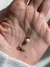 Load image into Gallery viewer, Pearl 10k Gold Dainty Necklace
