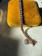 Load image into Gallery viewer, Dangle Heart Gold Vermeil Bracelet 7”

