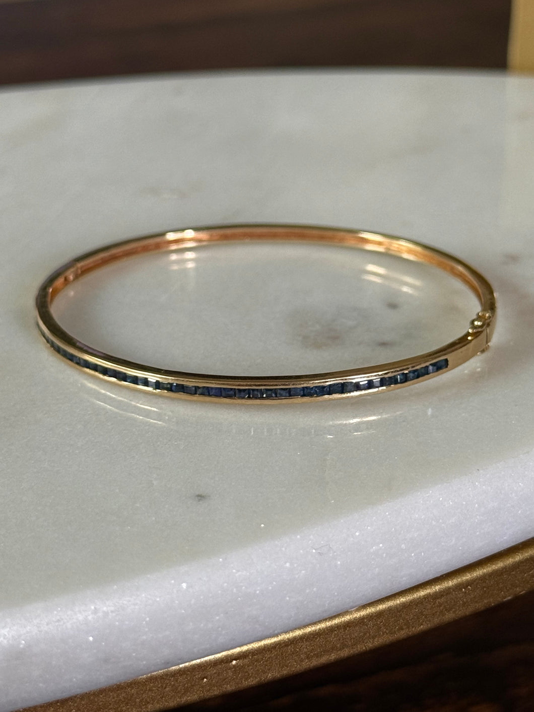 Vintage Princess Cut Natural Blue Sapphire 14k Yellow Gold Bangle Bracelet