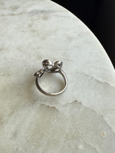 Load image into Gallery viewer, Vintage Heart Sterling Silver Ring
