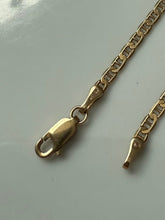Load image into Gallery viewer, Flat Mariner 14k Yellow Gold Chain 20”
