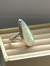 Load image into Gallery viewer, Chunky Moonstone Sterling Silver Ring Size 6
