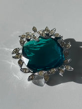 Load image into Gallery viewer, Sarah Coventry Silver Plated Green Brooch
