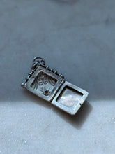 Load image into Gallery viewer, Sterling Silver Starburst Locket Pendant
