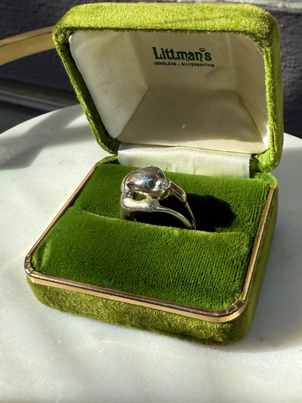 Vintage Emerald Eye Sterling Silver Panther Ring Size 6.75