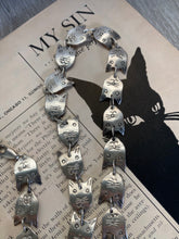 Load image into Gallery viewer, Mexico Sterling Vintage Cat Link Necklace
