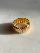 Load image into Gallery viewer, Gold Vermeil Ribbed Ring Size 8.5
