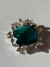 Load image into Gallery viewer, Sarah Coventry Silver Plated Green Brooch
