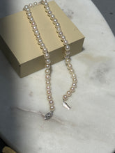 Load image into Gallery viewer, Vintage Pearl Necklace w/ 14k White Gold Clasp 15”
