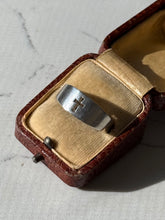Load image into Gallery viewer, James Avery Sterling Silver Cross Ring Size 10
