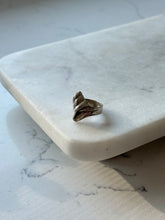Load image into Gallery viewer, Vintage Sterling Silver Ring Size 5.75
