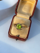 Load image into Gallery viewer, Peridot Vintage Gold Vermeil Ring
