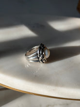 Load image into Gallery viewer, Pearl Sterling Silver &amp; 14k Gold Ring Size 6
