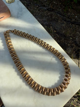 Load image into Gallery viewer, Vintage 1/20 12k Gold Filled Necklace 15”
