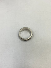 Load image into Gallery viewer, Vintage Sterling Silver Flower Band Size 4.75
