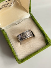 Load image into Gallery viewer, Yin Yang Vintage Sterling Silver Ring
