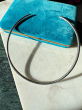 Load image into Gallery viewer, Vintage Sterling Silver Torque Chain 15”
