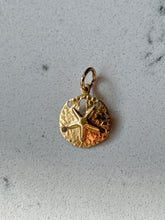 Load image into Gallery viewer, Vintage 14k Gold Mini Sand Dollar Charm
