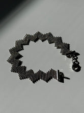 Load image into Gallery viewer, Mesh Chevron Sterling Silver Bracelet 7.25”
