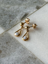 Load image into Gallery viewer, Vintage 14k Gold Opal Dangle Earrings

