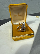 Load image into Gallery viewer, Chunky Butterfly Sterling Silver Ring Size 8.25
