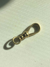 Load image into Gallery viewer, Dog Clip Vintage 10k Gold
