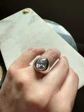 Load image into Gallery viewer, Chunky Quartz Sterling Silver Ring Size 5.75
