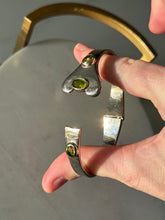 Load image into Gallery viewer, Vintage Peridot Sterling Silver Hinged Bangle Bracelet
