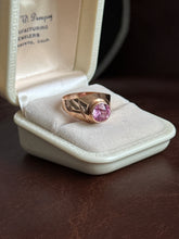Load image into Gallery viewer, Vintage 1970s Soviet USSR Pink Sapphire 14k Gold Ring
Size 6.75
