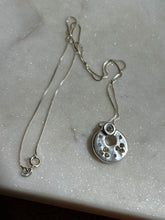 Load image into Gallery viewer, Vintage Sterling Silver Necklace 18”
