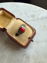 Load image into Gallery viewer, Vintage Sterling Silver Ring Size 6.5
