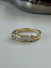 Load image into Gallery viewer, Diamond Solid 14k Gold Ring Size 5.5
