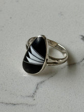 Load image into Gallery viewer, Banded Agate Sterling Silver Ring Size 9
