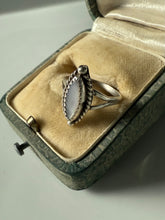 Load image into Gallery viewer, Mother of Pearl Sterling Silver Ring Size 5.5
