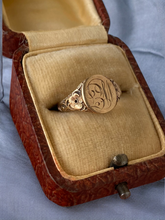 Load image into Gallery viewer, Antique Engraved 10k Gold Signet Ring
