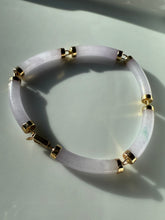Load image into Gallery viewer, Lavender Jade 14k Yellow Gold Bracelet 7”
