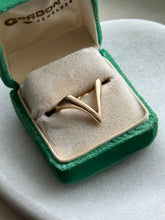 Load image into Gallery viewer, Vintage Solid 14k Yellow Gold Chevron Ring Size 8

