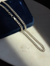 Load image into Gallery viewer, Vintage Italian Solid Sterling Silver Cuban Link Chain 20”
