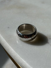 Load image into Gallery viewer, Vintage Solid Sterling Etched Donut Band Ring Size 5.75

