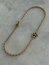 Load image into Gallery viewer, Diamond Flower 14k Gold Bracelet
