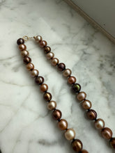 Load image into Gallery viewer, Vintage Pearl Strand 14k Gold Necklace 18”
