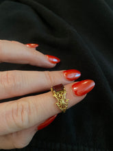 Load image into Gallery viewer, Vintage Emerald Cut Garnet 10k Gold Ring
