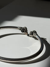 Load image into Gallery viewer, Dueling Rams Sterling Silver Hinged Choker Necklace

